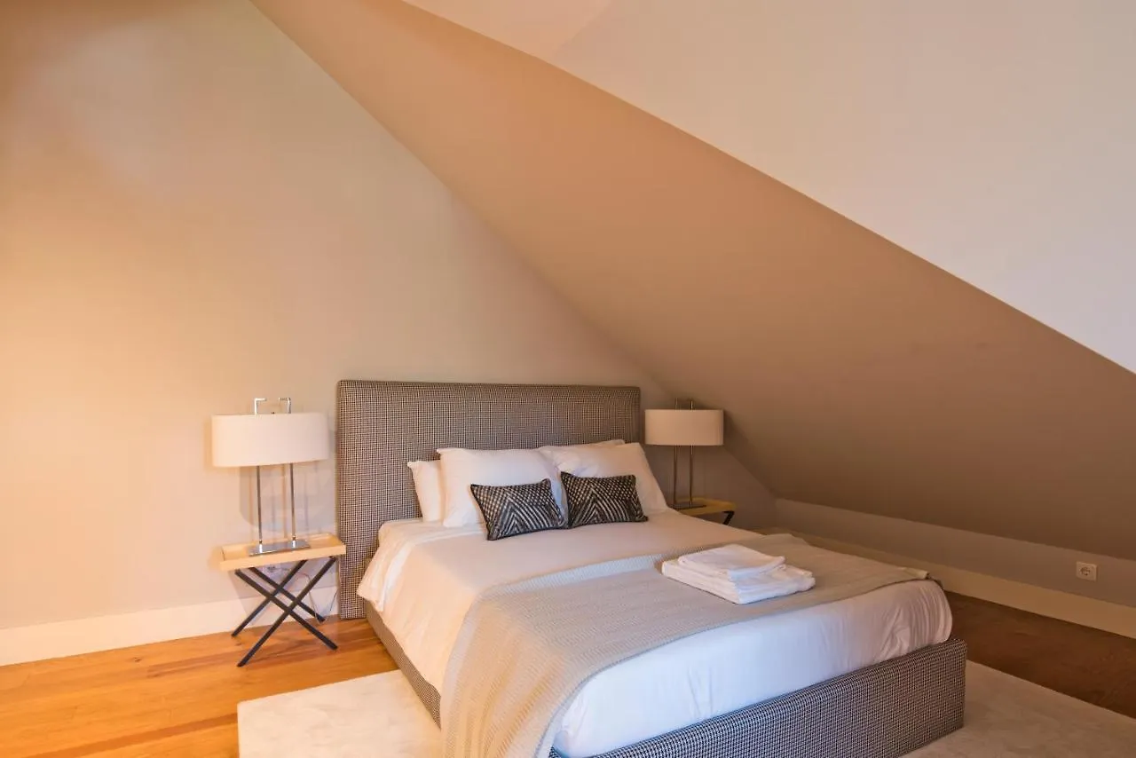 Iconic & Elegant Design 2 Bedroom Apt By Fs Lisbon 0*,  Portugal