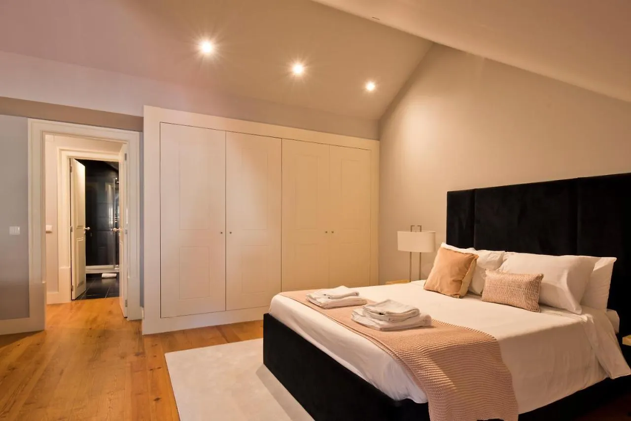 Iconic & Elegant Design 2 Bedroom Apt By Fs Lisbon Portugal