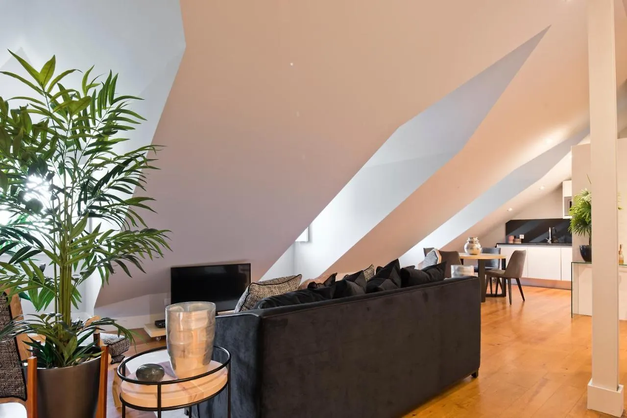 Apartment Iconic & Elegant Design 2 Bedroom Apt By Fs Lisbon